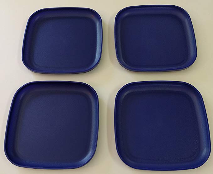 Tupperware Luncheon Plates in Tokyo Blue